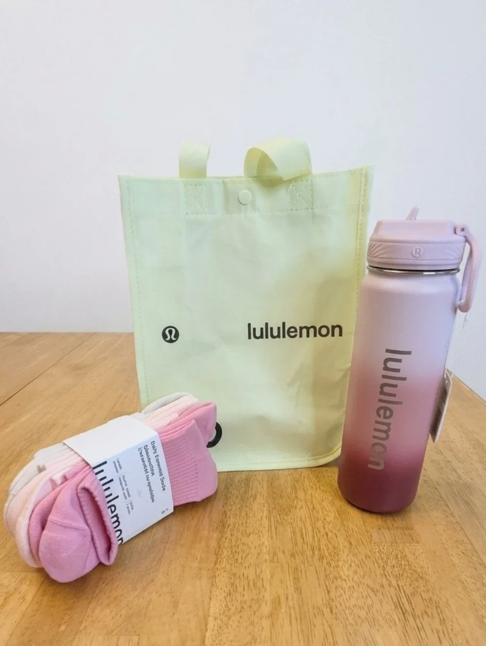 Lululemon Pink SET 24oz Water Bottle 3pk Socks & Reusable Shopping Bag Gift